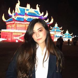 Meet your Posher, Candace